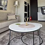 Frederica Luxury Lejlighed Lagyna