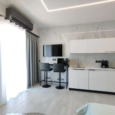 Frederica Luxury