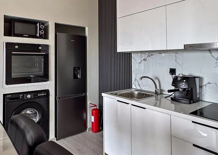 Frederica Luxury Lagyna